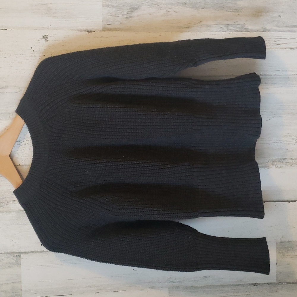 Universal Thread dark charcoal gray chunky knit sweater Size Medium
